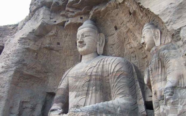 Tour tham quan Lạc Dương bằng tàu cao tốc từ Tây An: Hang động Long Môn, Đền Bạch Mã và Bữa trưa Trung Hoa